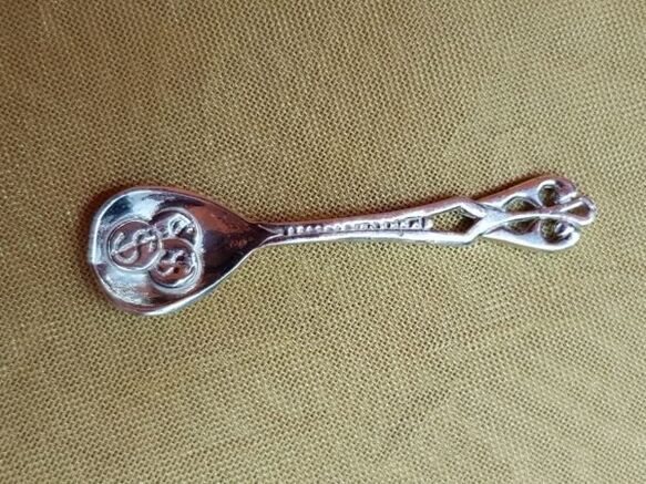 A silver spoon promotes cash flow